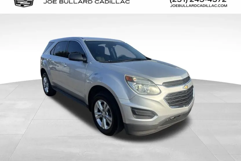 2017 Chevrolet Equinox LS photo 1
