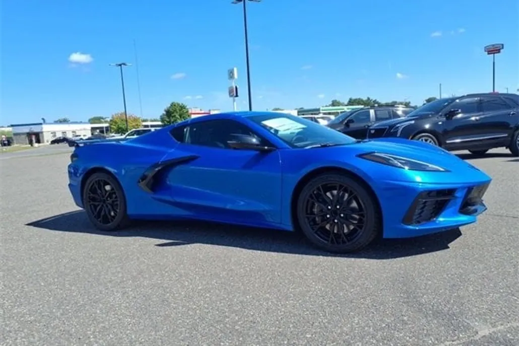 2026 Chevrolet Corvette Stingray 2LT photo 1