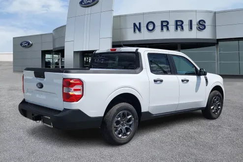2025 Ford Maverick XLT photo 1