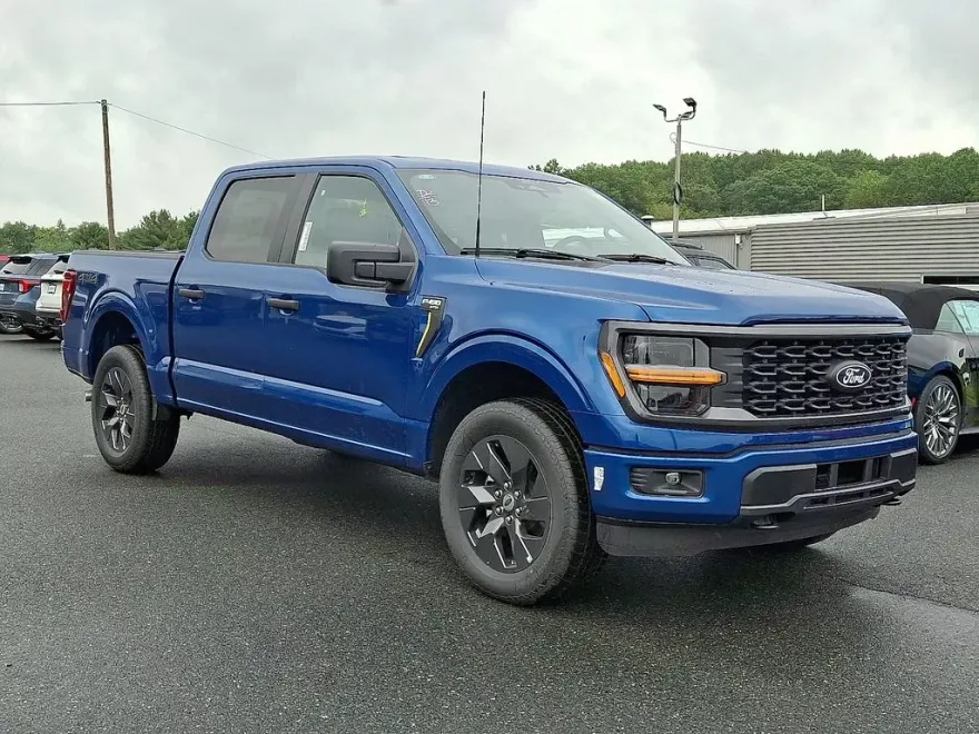2025 Ford F-150 STX photo 1
