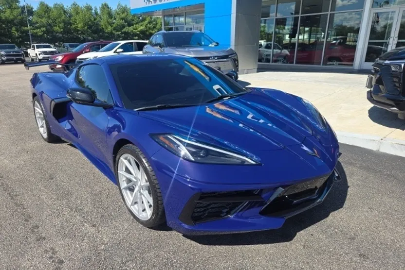 2025 Chevrolet Corvette Stingray 1LT photo 1