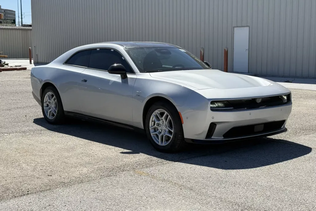 2025 Dodge Charger Daytona R/T AWD photo 1
