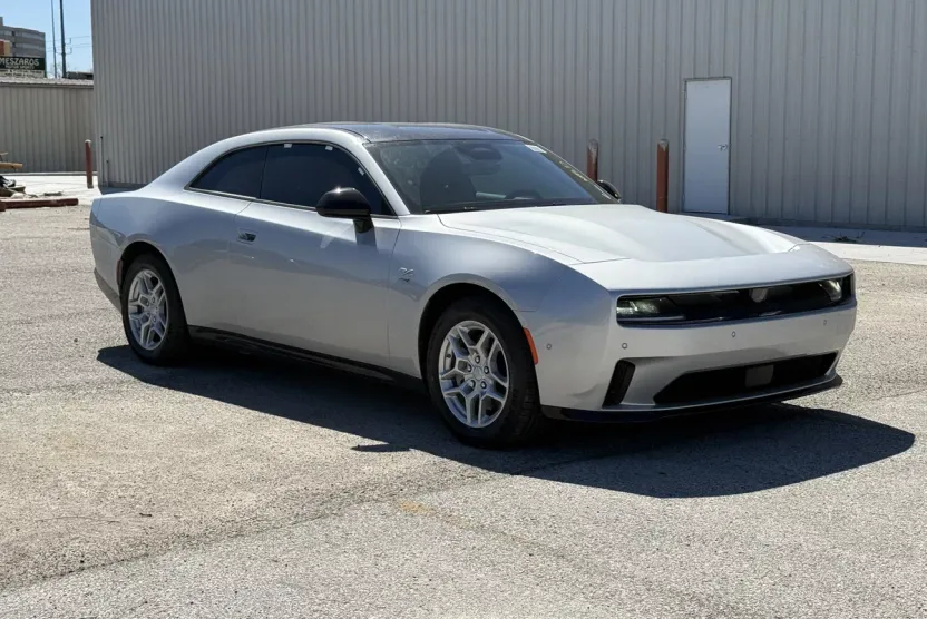 2025 Dodge Charger Daytona R/T AWD photo 1