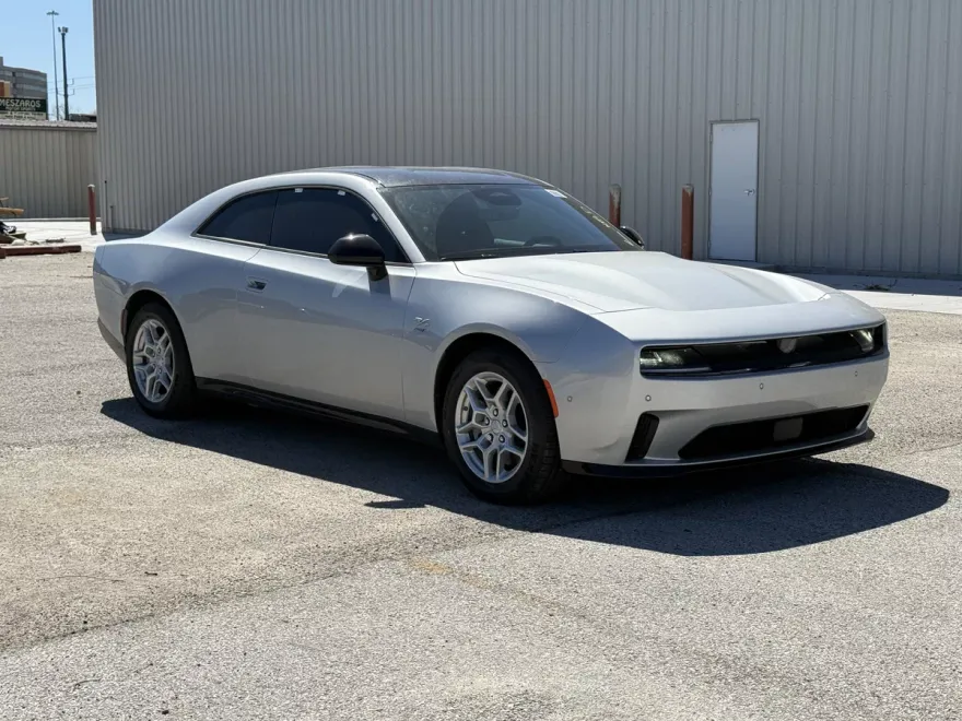 2025 Dodge Charger Daytona R/T AWD photo 1