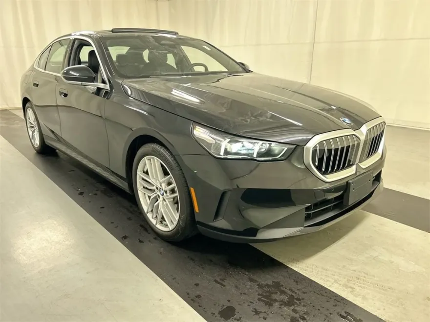 2024 Bmw 530i photo 1