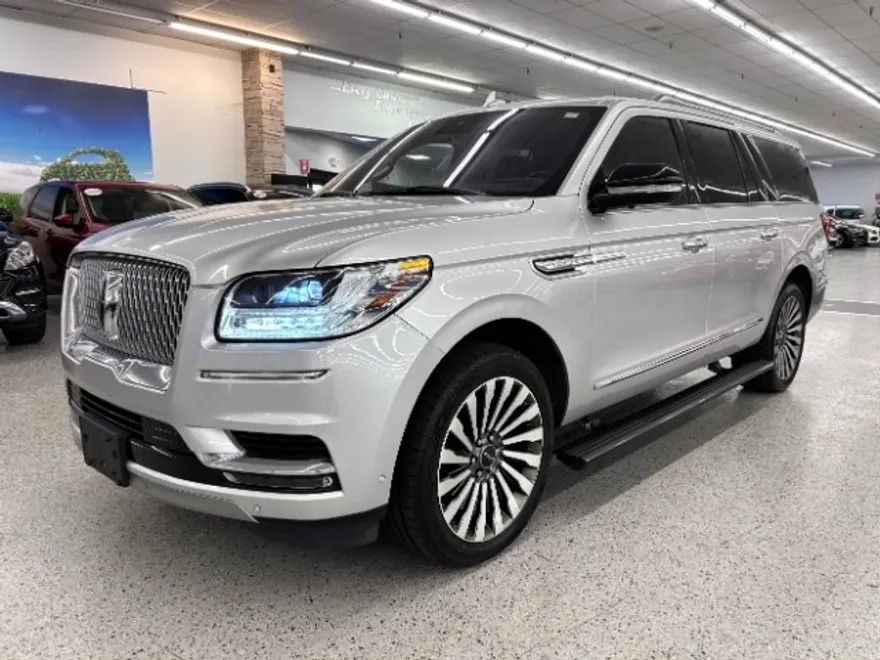 2018 Lincoln Navigator L Reserve photo 1