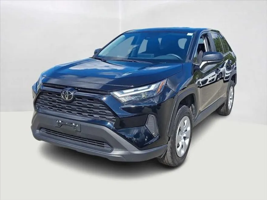 2024 Toyota RAV4 LE photo 1