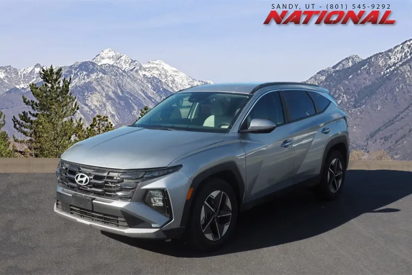 2025 Hyundai Tucson SEL photo 1