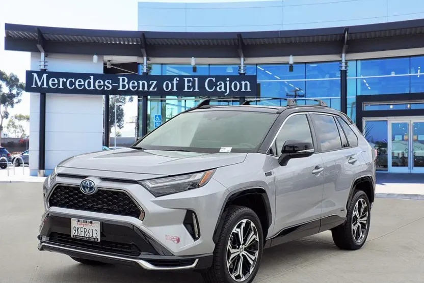 2024 Toyota RAV4 Prime XSE photo 1