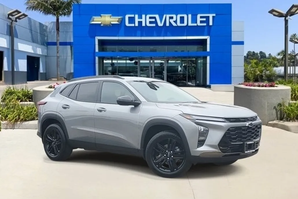 2025 Chevrolet Trax ACTIV photo 1
