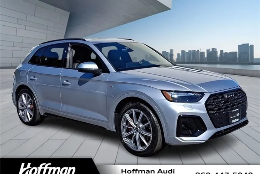 2024 Audi Q5 55 Prestige photo 1