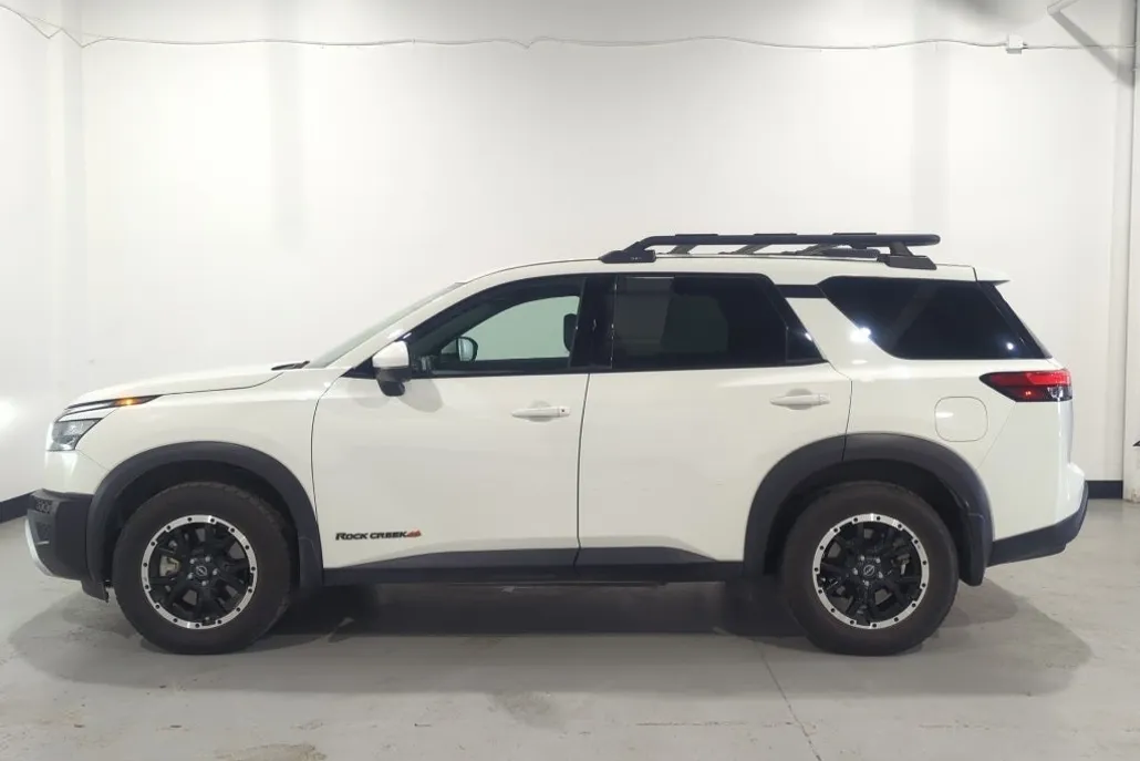 2023 Nissan Pathfinder Rock Creek photo 1