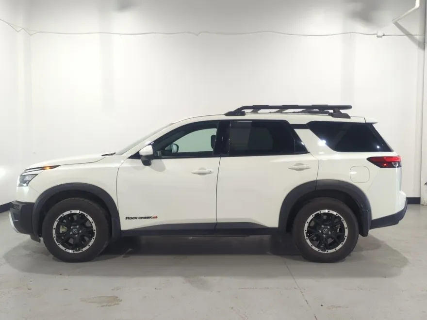 2023 Nissan Pathfinder Rock Creek photo 1