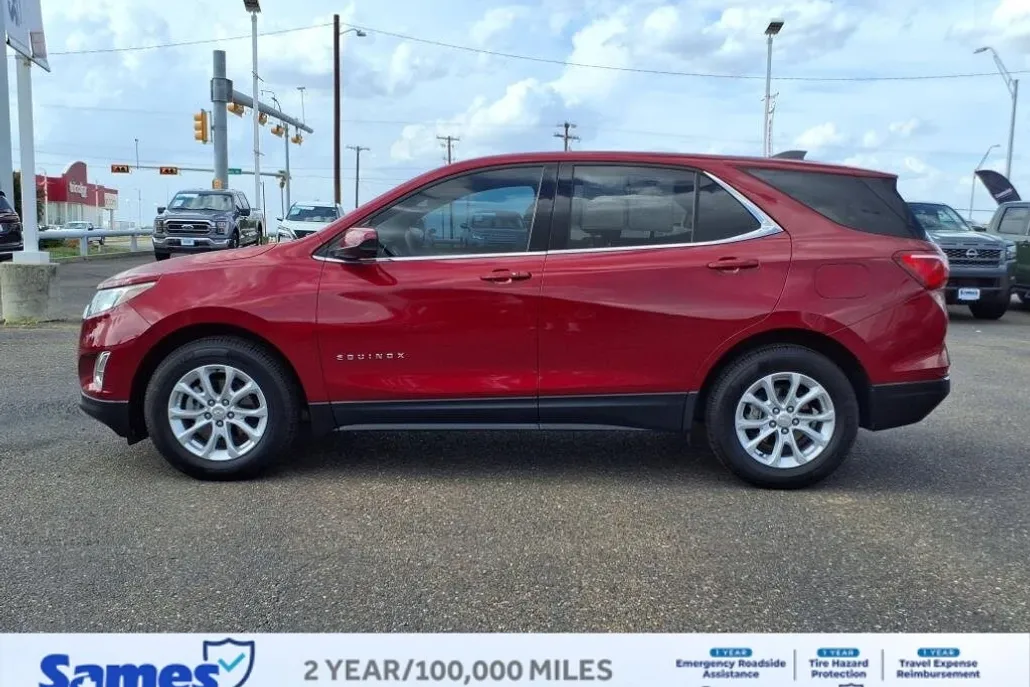 2020 Chevrolet Equinox LT photo 1
