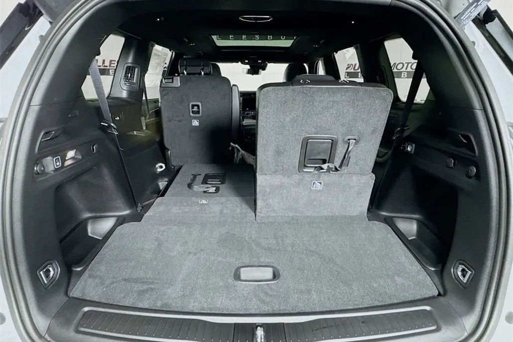 2025 Jeep Grand Cherokee Limited photo 1