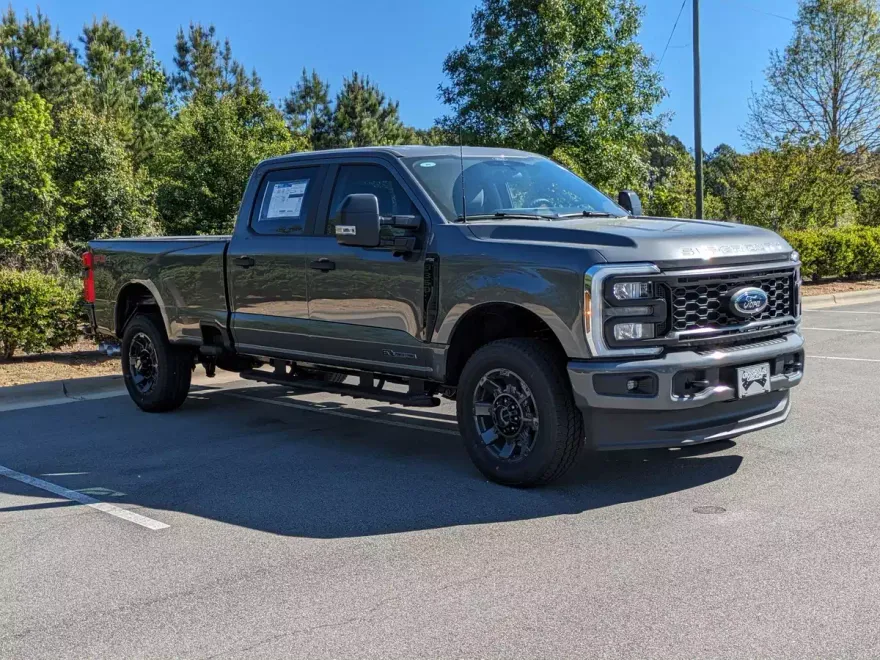 2025 Ford F-350 XL photo 1