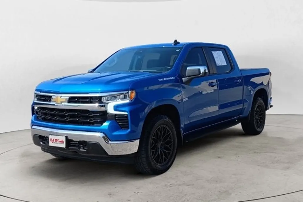 2022 Chevrolet Silverado 1500 LT photo 1