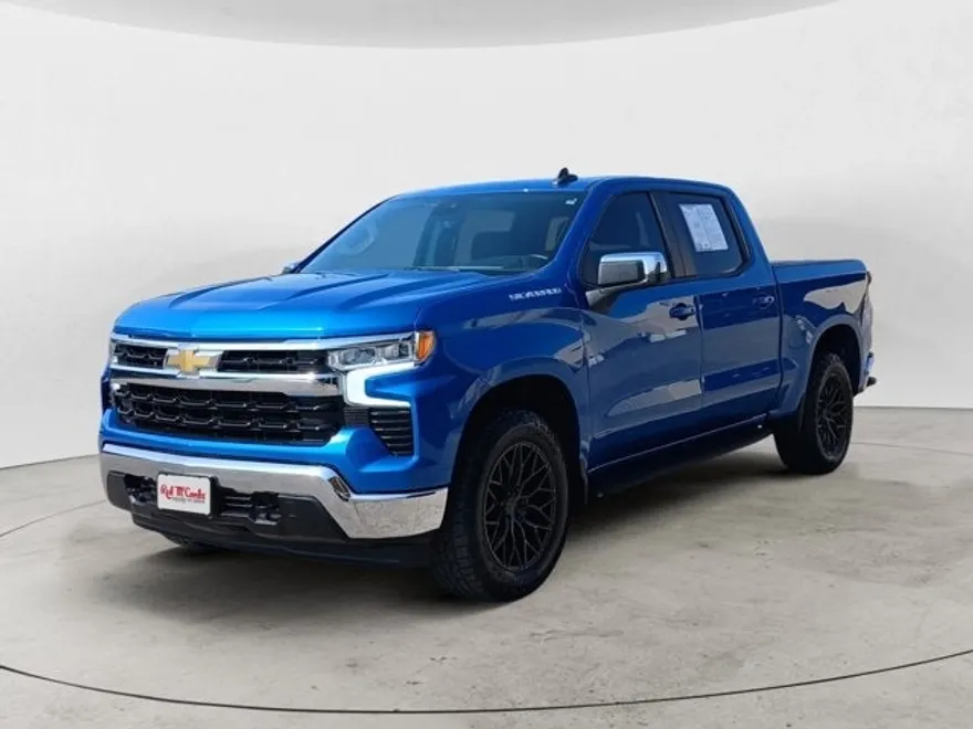 2022 Chevrolet Silverado 1500 LT photo 1