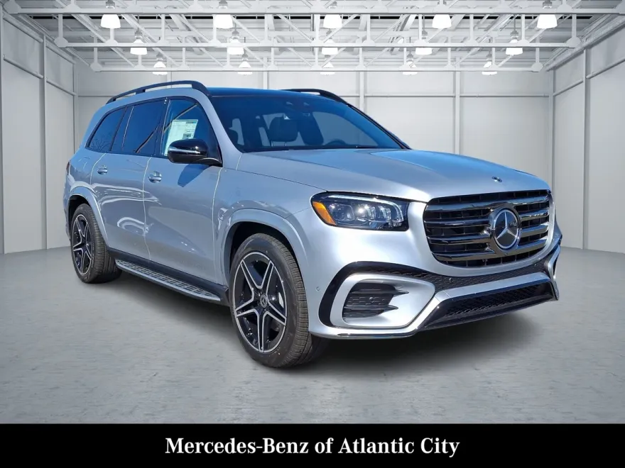 2025 Mercedes Benz GLS 450 4MATIC photo 1