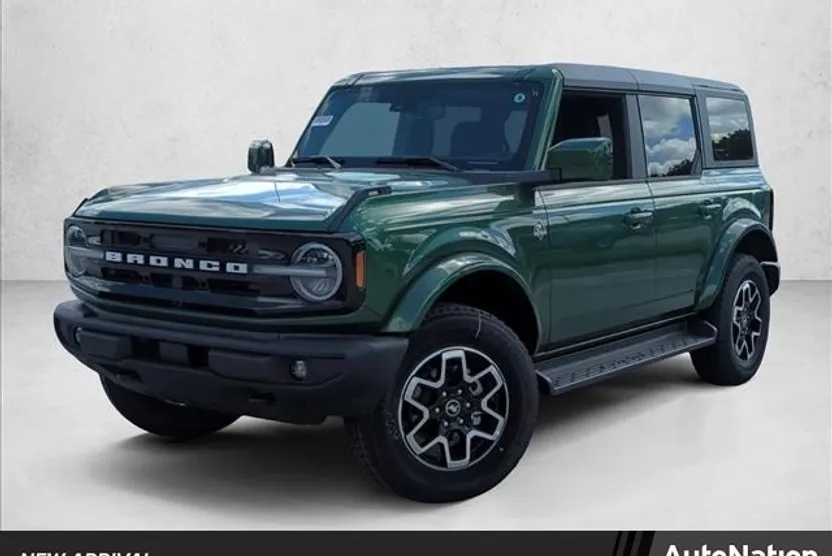 2025 Ford Bronco Outer Banks photo 1