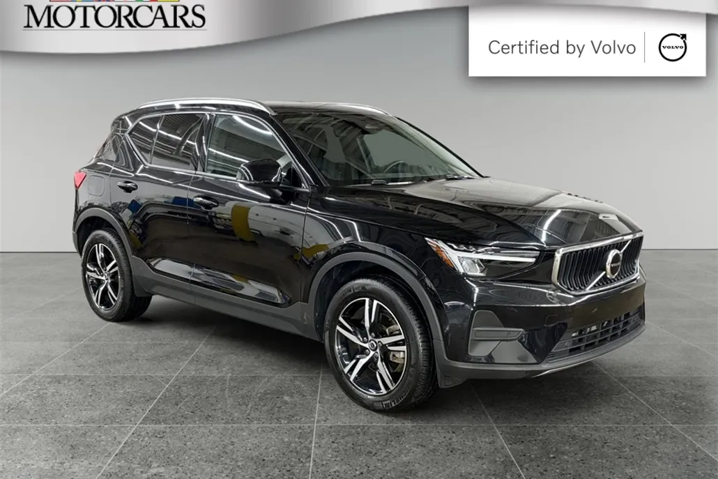 2023 Volvo XC40 Core photo 1