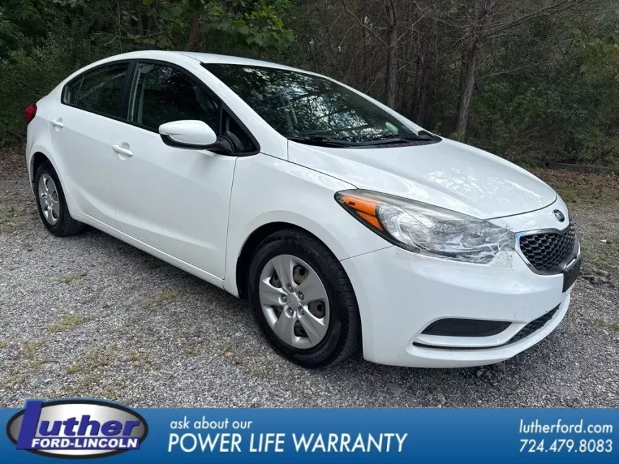 2016 Kia Forte LX photo 1