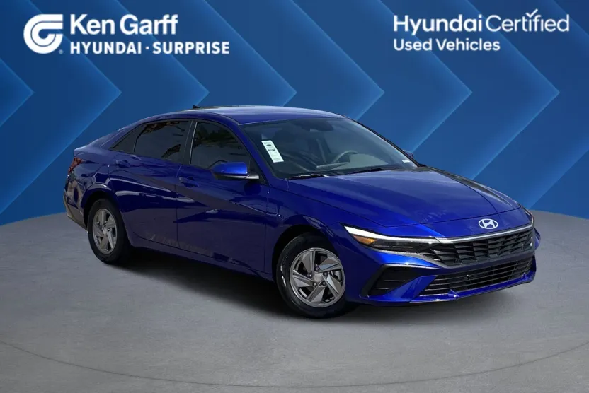 2025 Hyundai Elantra SE photo 1