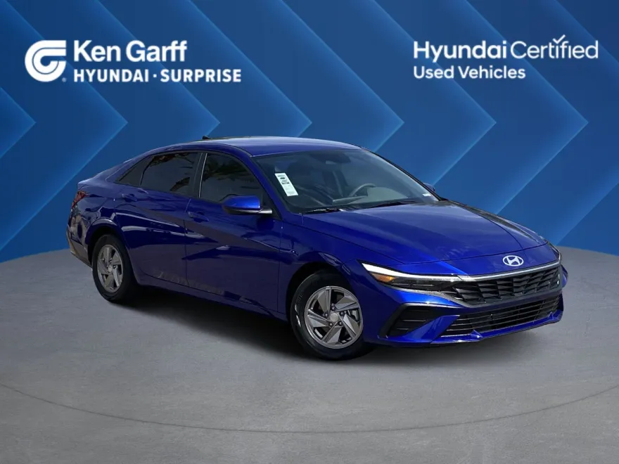 2025 Hyundai Elantra SE photo 1