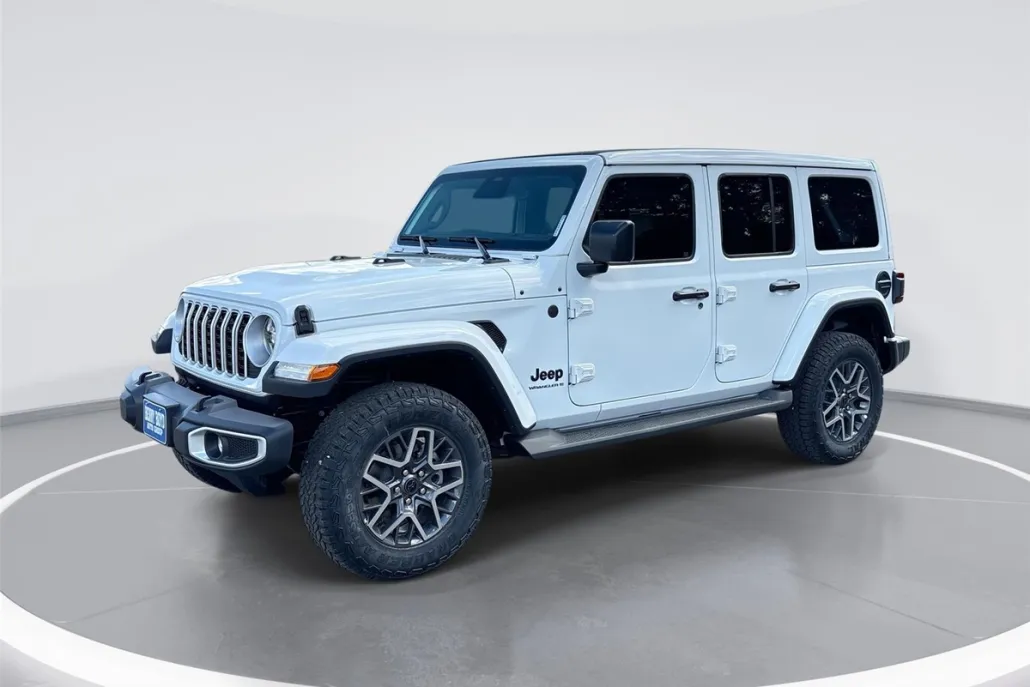 2025 Jeep Wrangler Sahara photo 1