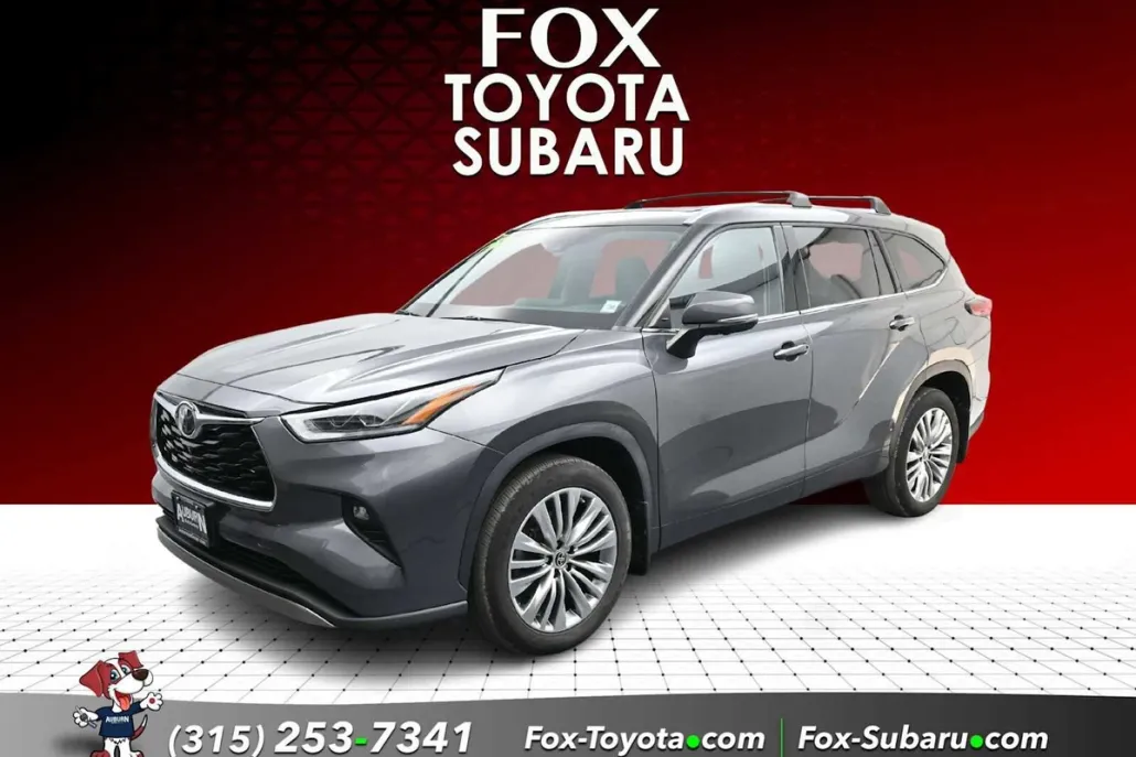 2023 Toyota Highlander Platinum photo 1