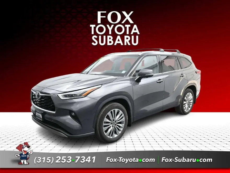 2023 Toyota Highlander Platinum photo 1