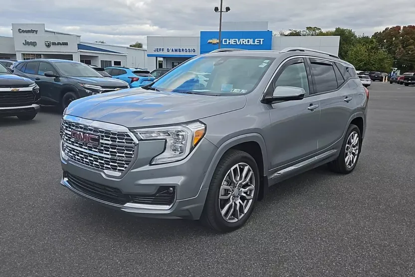 2023 Gmc Terrain Denali photo 1