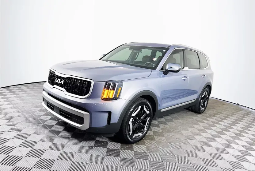 2024 Kia Telluride EX photo 1