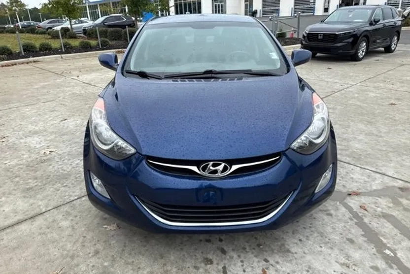 2013 Hyundai Elantra GLS photo 1