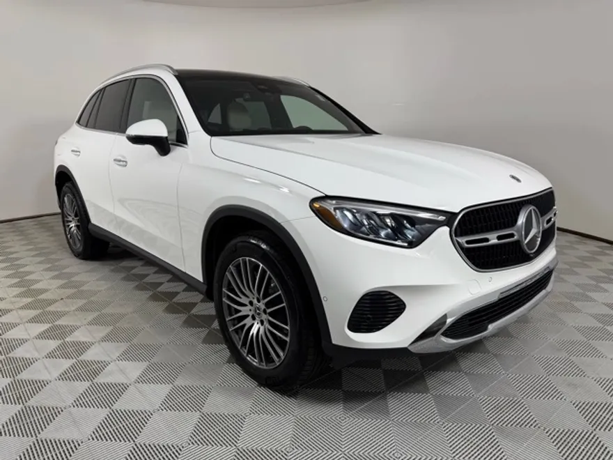 2026 Mercedes Benz GLC 300 4MATIC photo 1