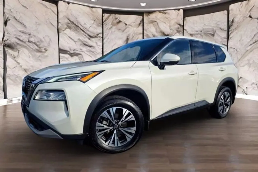 2021 Nissan Rogue SV photo 1