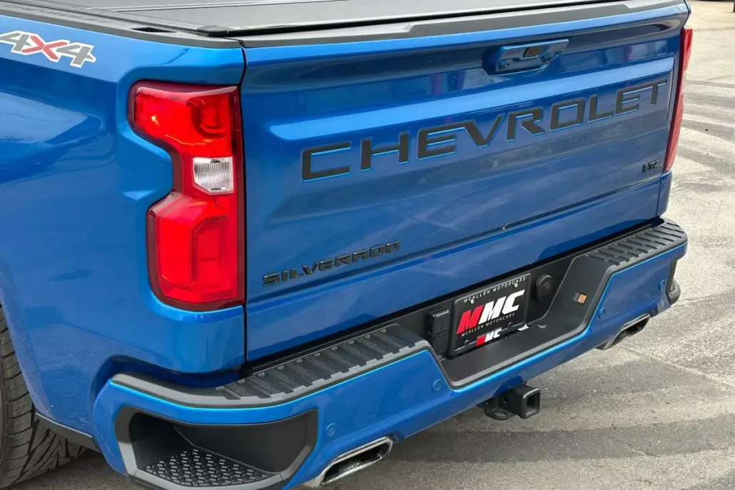 2022 Chevrolet Silverado 1500 LTZ photo 1