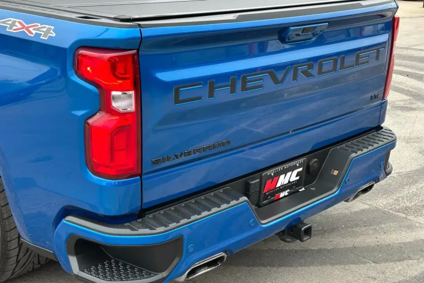 2022 Chevrolet Silverado 1500 LTZ photo 1
