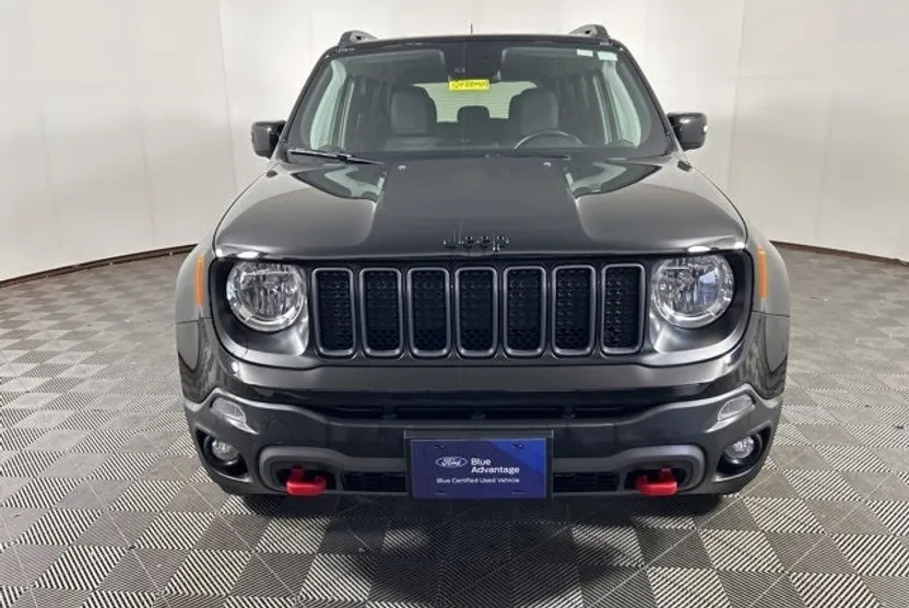 2023 Jeep Renegade Trailhawk photo 1