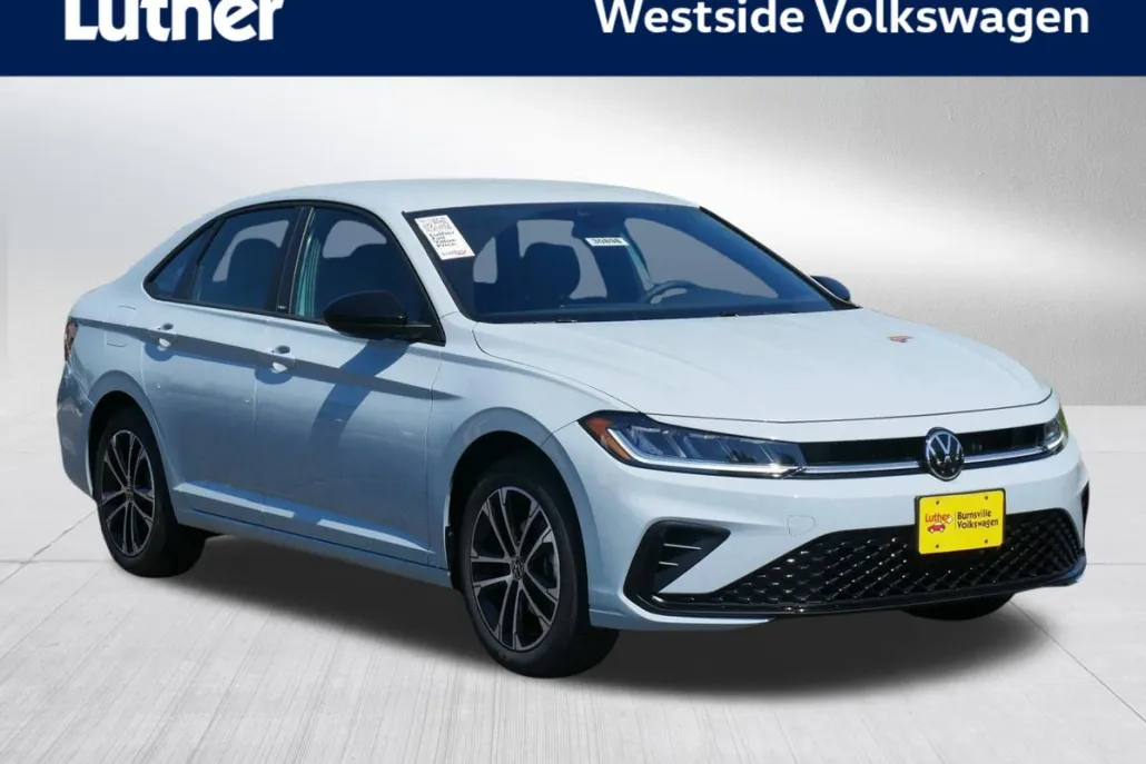 2025 Volkswagen Jetta Sport photo 1