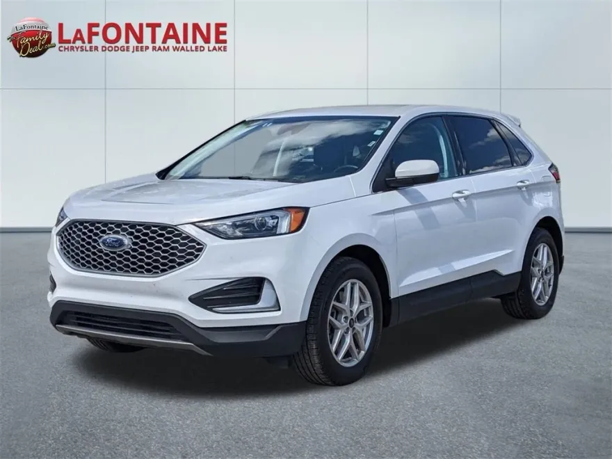 2024 Ford Edge SEL photo 1