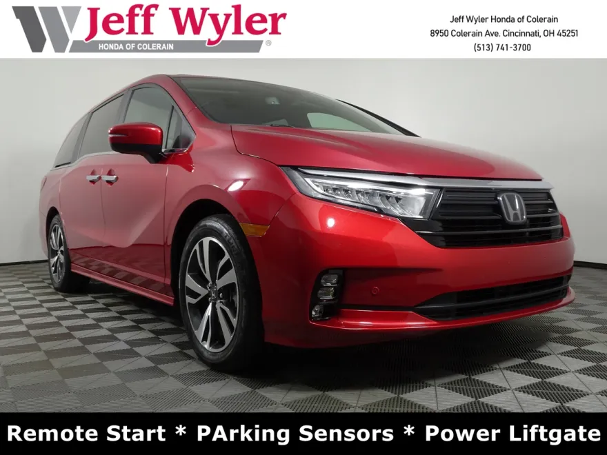 2023 Honda Odyssey Touring photo 1
