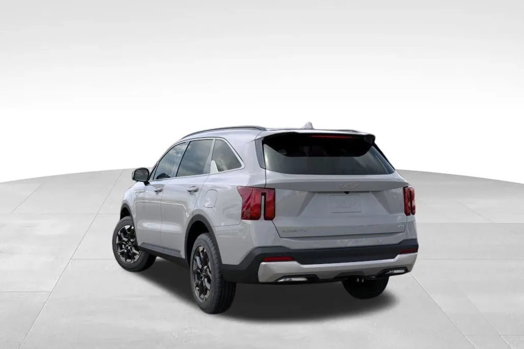 2026 Kia Sorento S photo 1