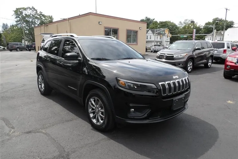 2020 Jeep Cherokee Latitude photo 1