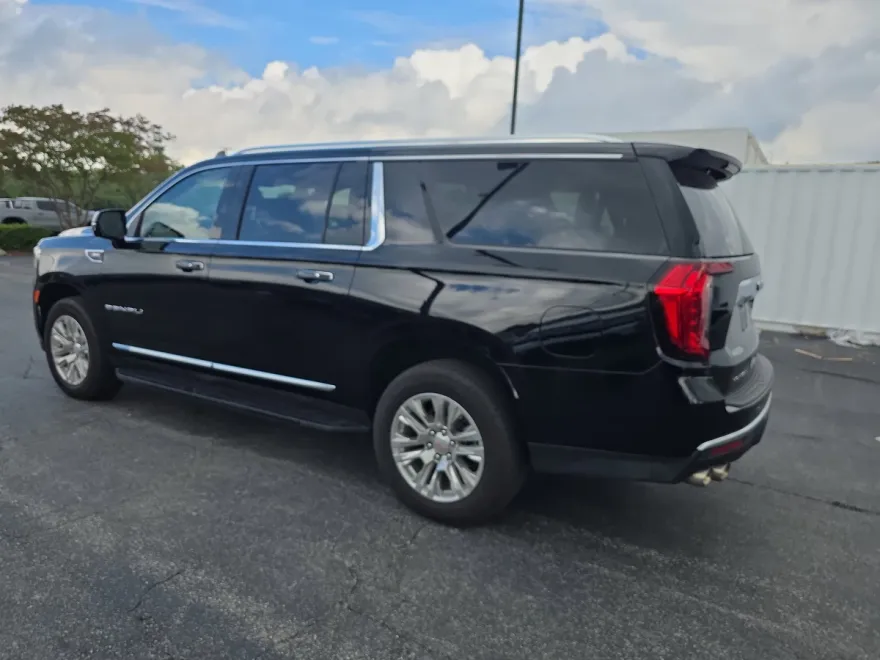 2024 Gmc Yukon XL Denali photo 1