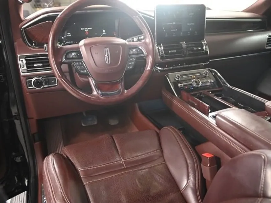 2020 Lincoln Navigator Black Label photo 1