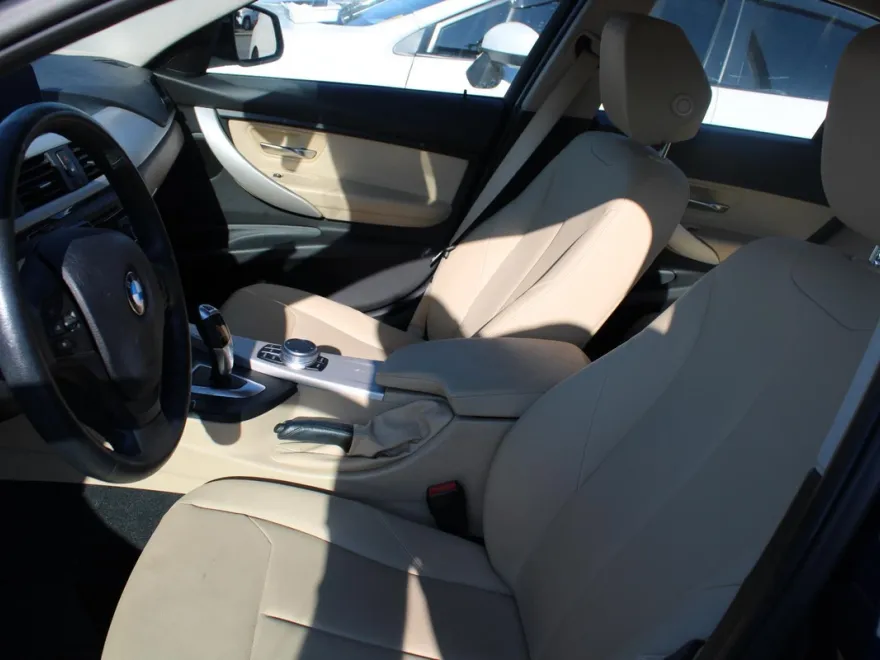 2018 Bmw 320i xDrive Sedan photo 1