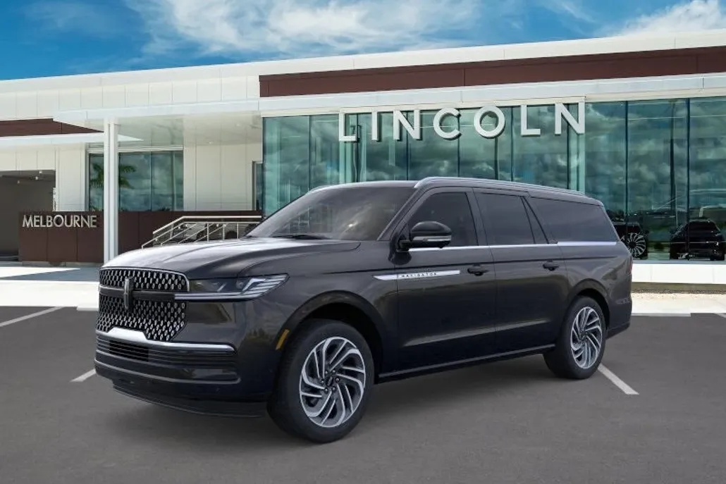 2025 Lincoln Navigator L Reserve photo 1