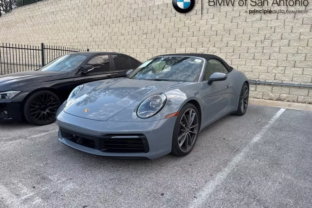 2023 Porsche 911 4 photo 1