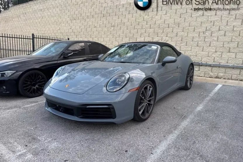 2023 Porsche 911 4 photo 1